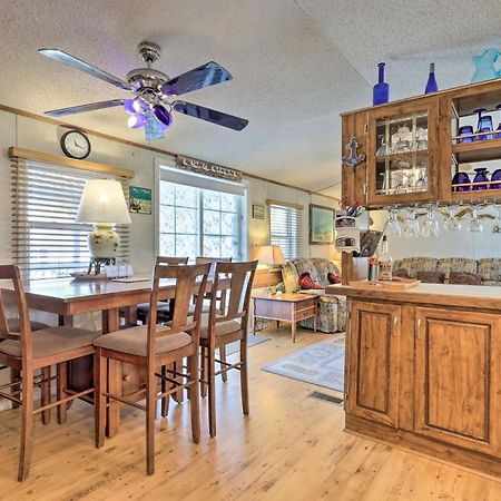 فيلا Quaint Chincoteague Island Hideaway With 2 Porches! المظهر الخارجي الصورة